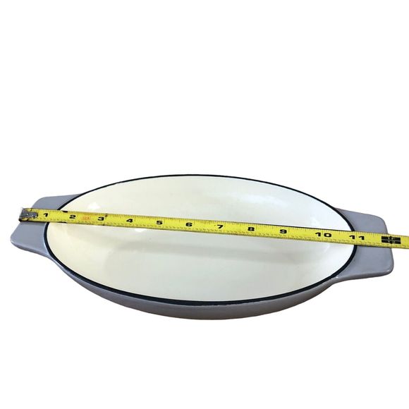 Martha Stewart  enameled cast iron oval casserole 10.5 InX 6.25 In X 2 In - Picture 7 of 8